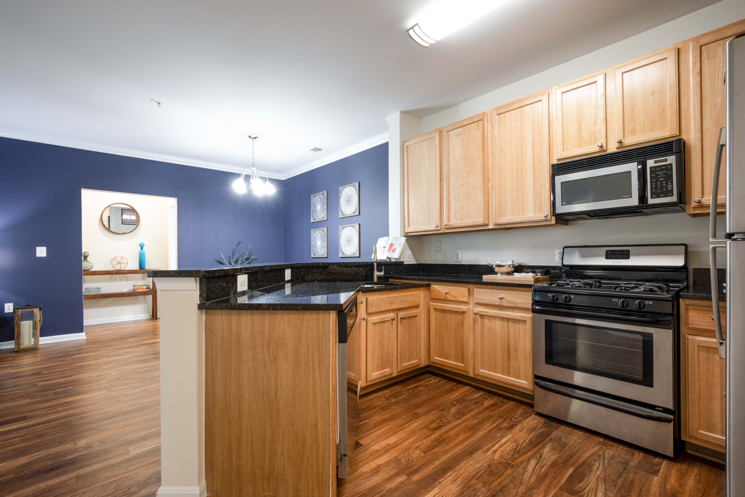 kitchen appliances Jefferson Arbors at Broadlands Ashburn VA Apartments for Rent